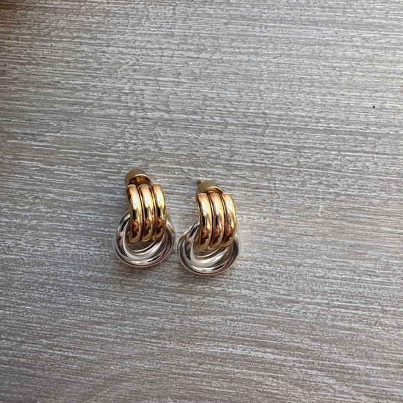 Heaven Mayhem Baby Knot Mixed Earrings - Picture 4 of 4